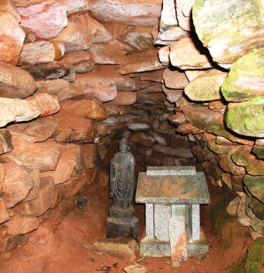 石室の内部の画像