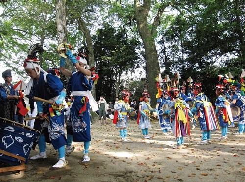 神社での奉納