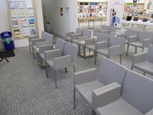 ドコモショップ行橋駅前店椅子