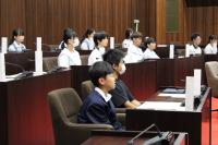 答弁を聴く子ども議員