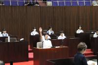 挙手する子ども議員