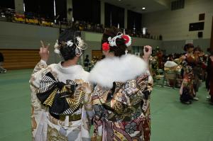 BGM：『中学時代に流行った曲』で盛り上がる参加者