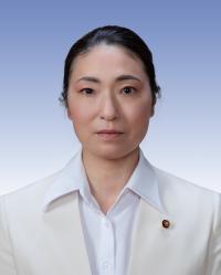 安部里恵議員