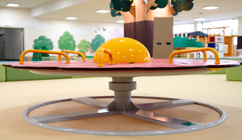 遊具「フラワースピナー」の画像