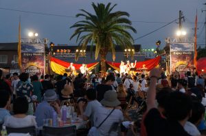 夏の海水浴場でスポーツと肉を！夏満喫コースの画像