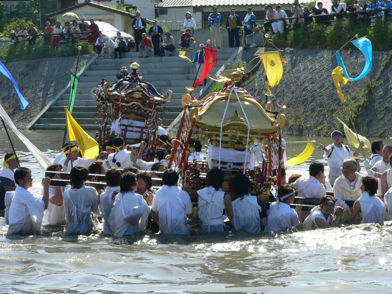 川渡り神幸祭の画像